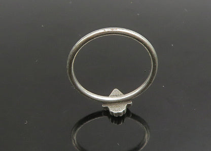 925 Sterling Silver  Vintage Shiny Pointed Detail Band Ring Sz 6  RG23416