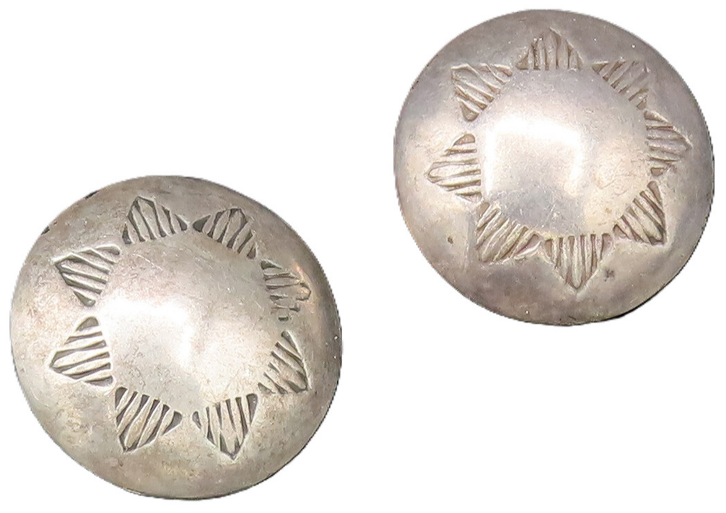 SOUTHWESTERN 925 Sterling Silver Vintage Etched Star Motif Dome Earrings EG12298