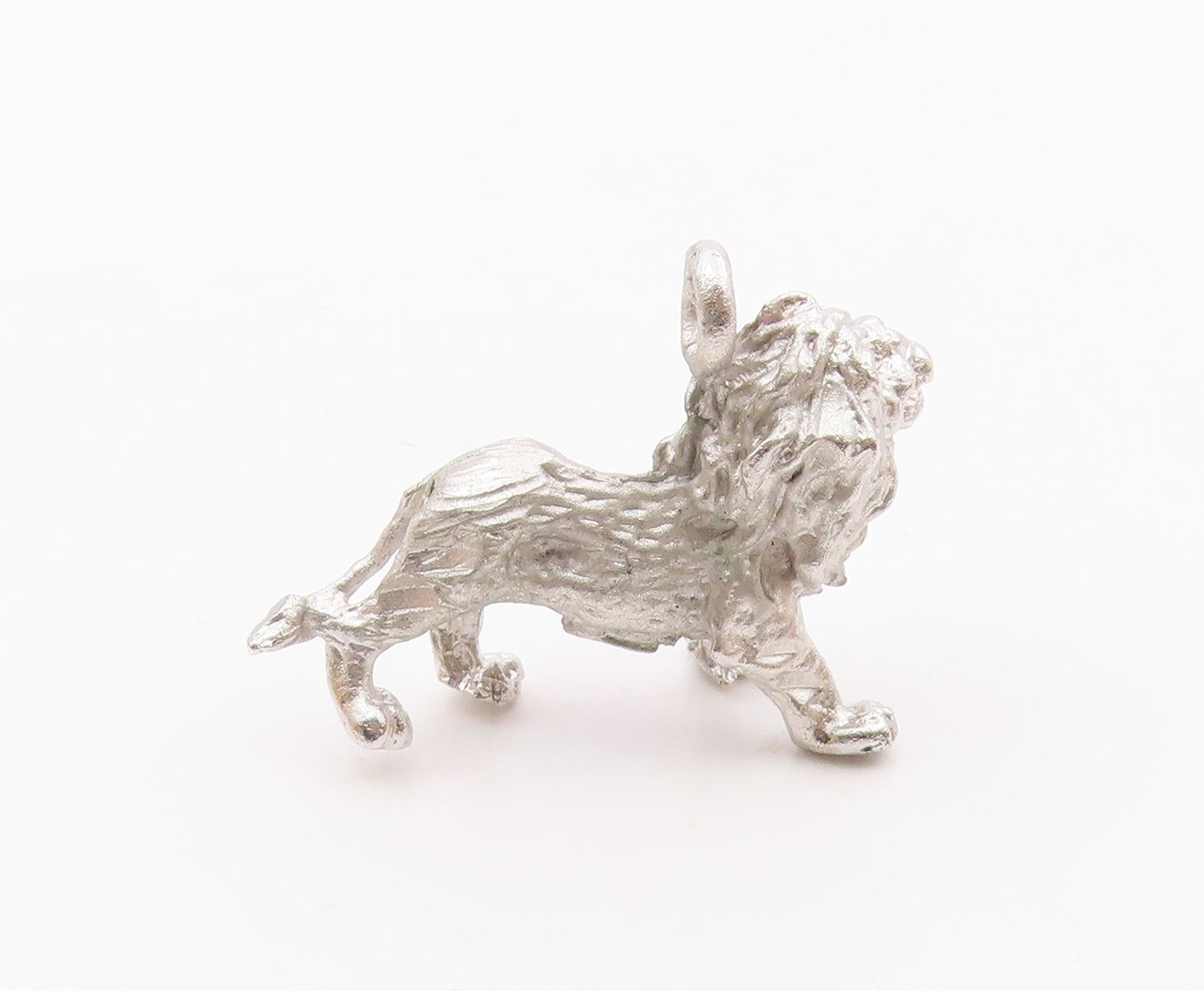 925 Sterling Silver  Vintage Shiny Sculpted Lion Animal Motif Pendant  PT17135