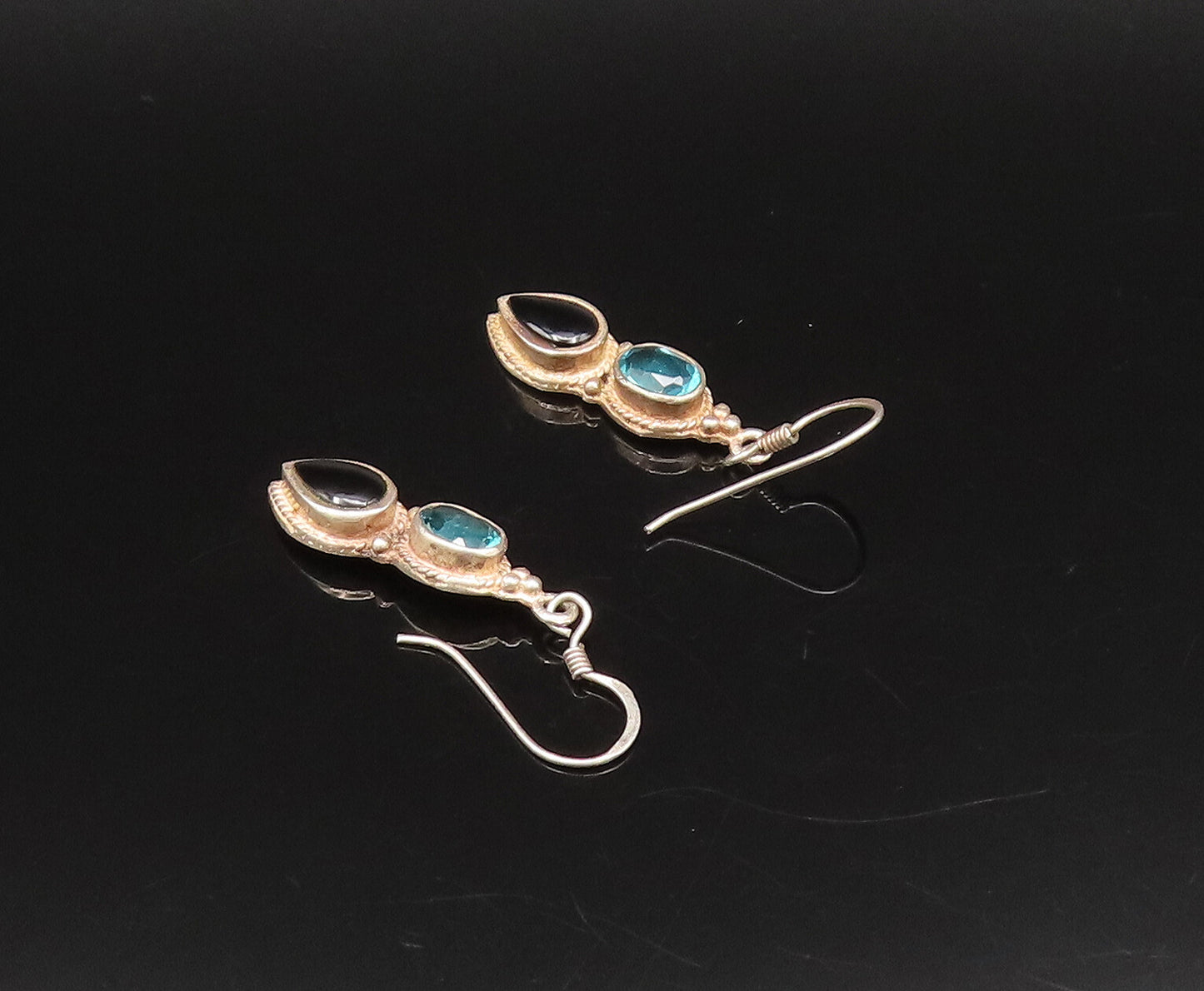 925 Silver  Vintage Oval Blue Topaz & Pear Shaped Onyx Drop Earrings  EG12224