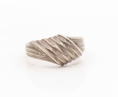 925 Sterling Silver Vintage Ring Modernist Ribbed Wave Band  Sz 10.5  RG34908