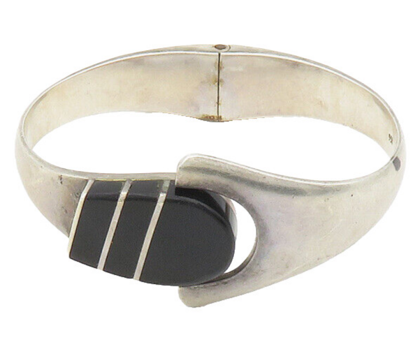925 Sterling Silver  Vintage Black Onyx Smooth Hinge Bangle Bracelet  BT7502