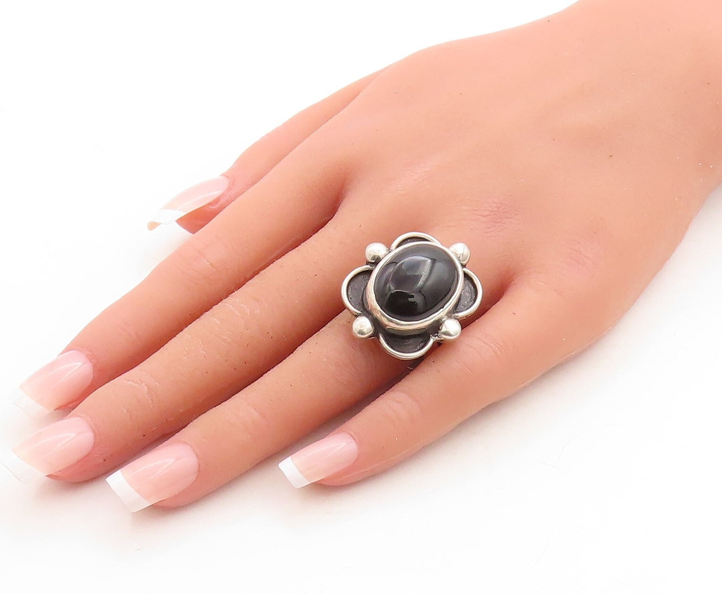 925 Sterling Silver Vintage Ring Cabochon Onyx Cutout Flower  Sz 9  RG31388
