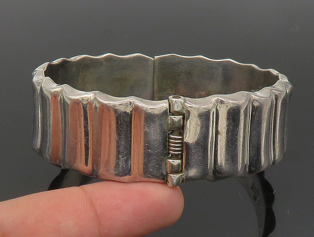 MEXICO 925 Sterling Silver  Vintage Shiny Fluted Round Bangle Bracelet  BT1190