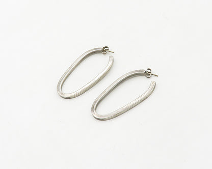 925 Sterling Silver Vintage Smooth Minimalist Oval Hoop Earrings EG9001