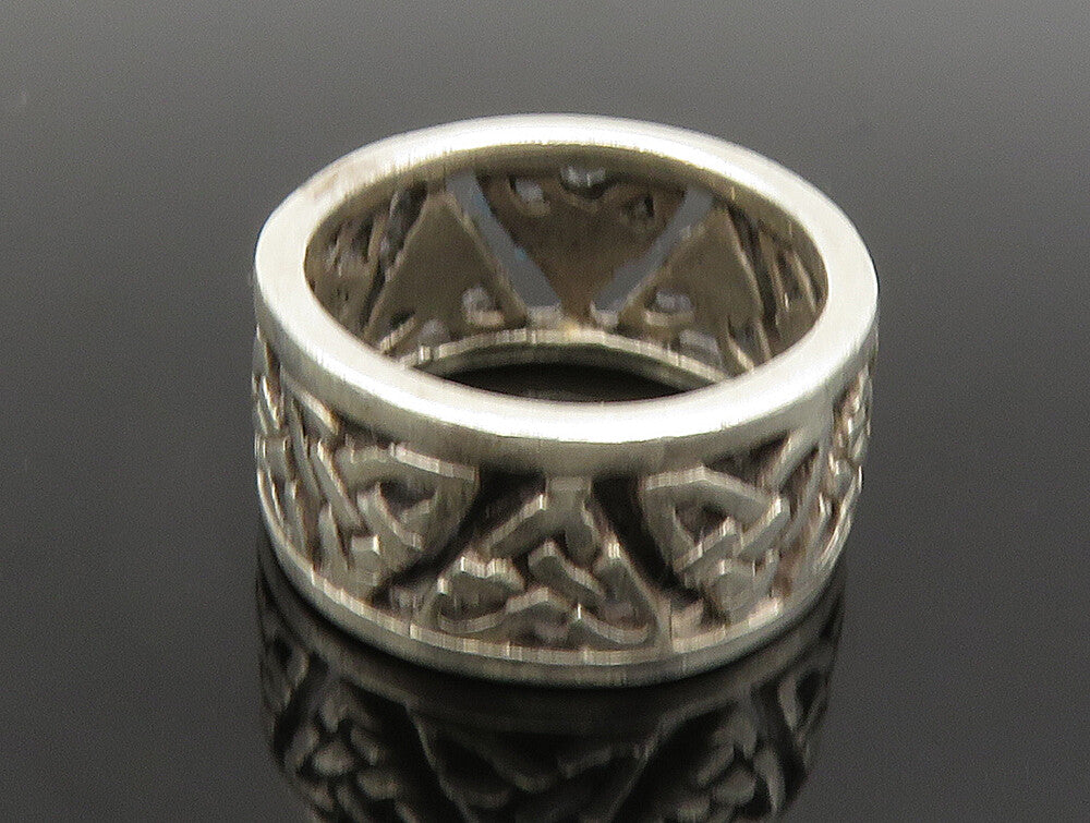 925 Sterling Silver  Vintage Celtic Knot Cutout Band Ring Sz 5  RG24405