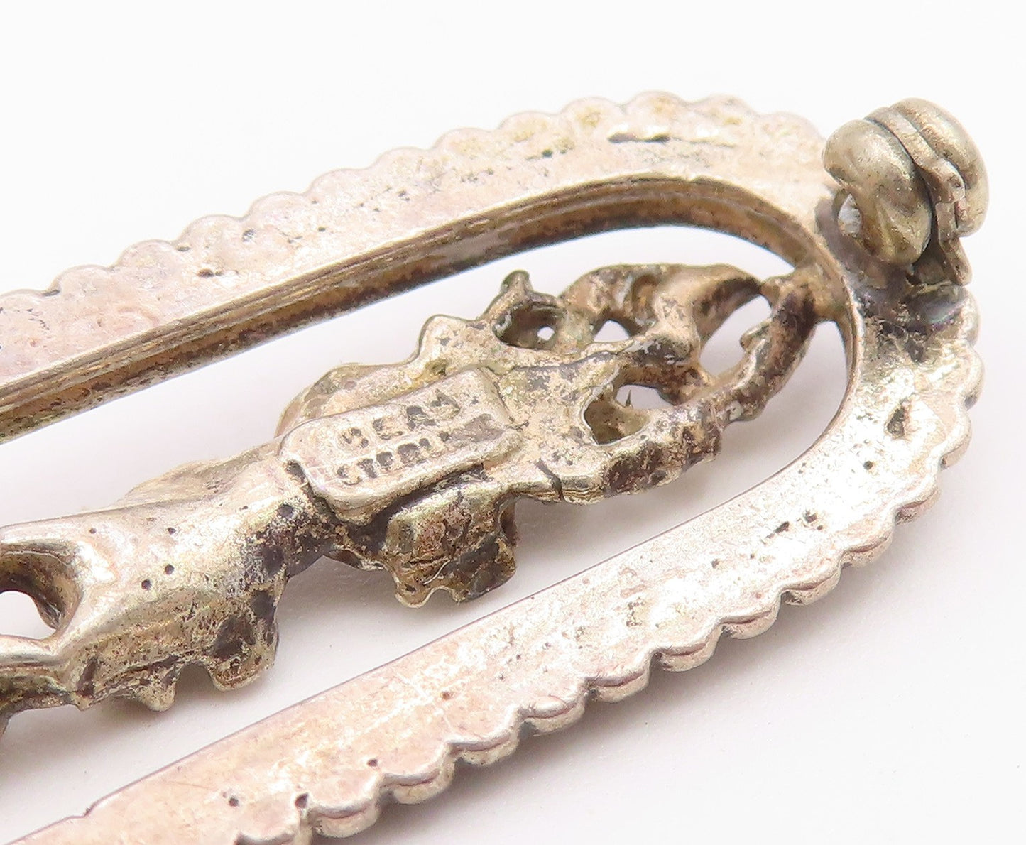 BEAU 925 Sterling Silver  Vintage Shiny Row Of Flowers Brooch Pin  BP8499