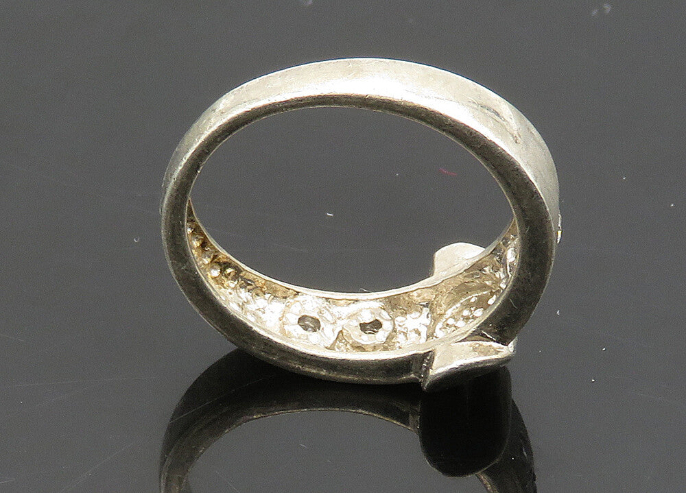 925 Sterling Silver Vintage Cubic Zirconia Smooth Matte Band Ring Sz 7 RG20740