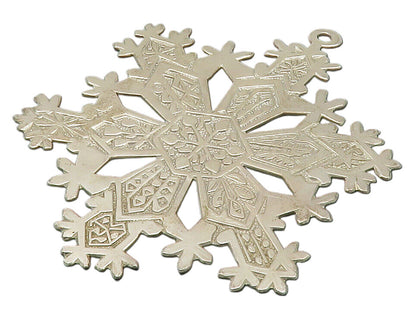 MMA 925 Sterling Silver  Vintage Shiny Winter Snowflake Motif Pendant  PT10319