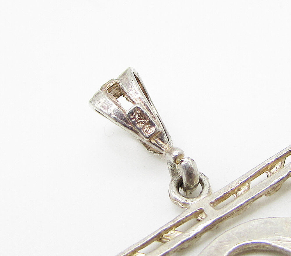925 Sterling Silver  Vintage O Initial Etching Detail Drop Pendant  PT2236