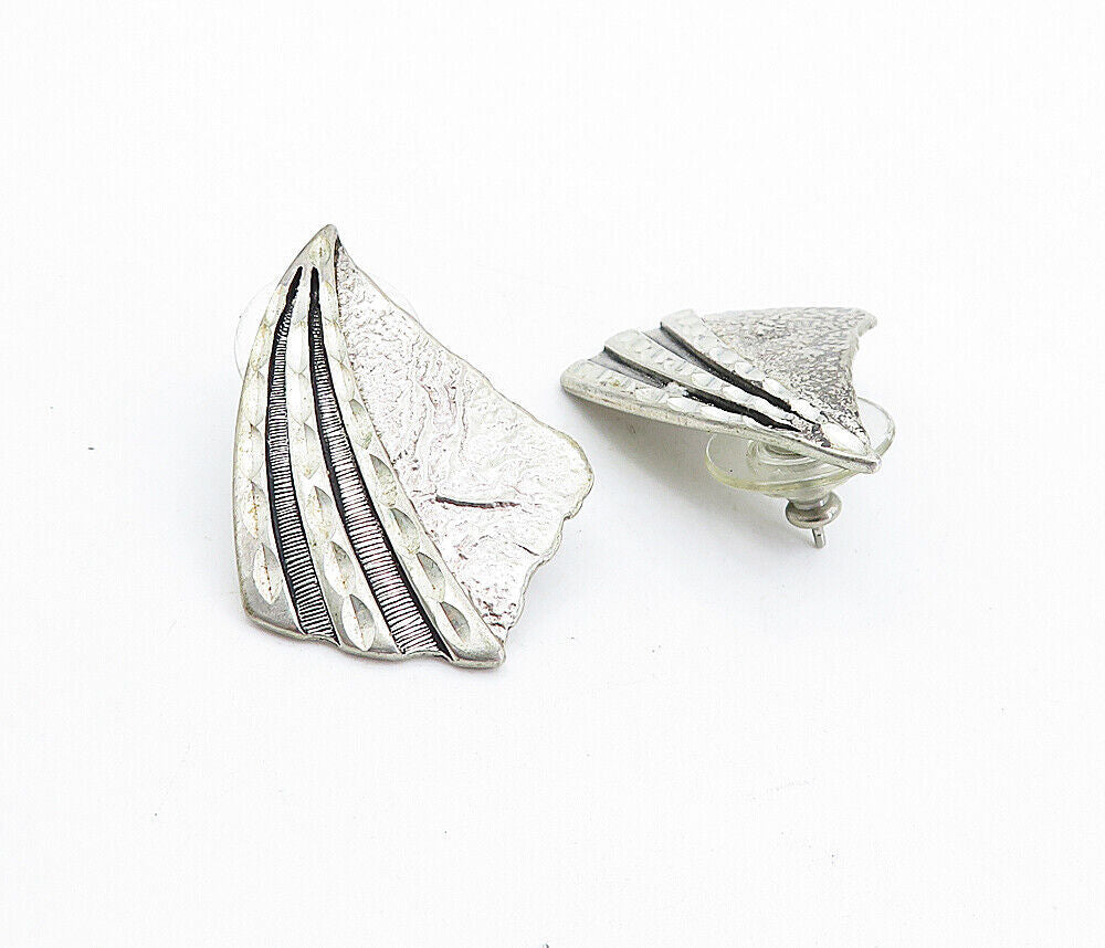 925 Sterling Silver  Vintage Shiny Etched Modernist Drop Earrings  EG2405