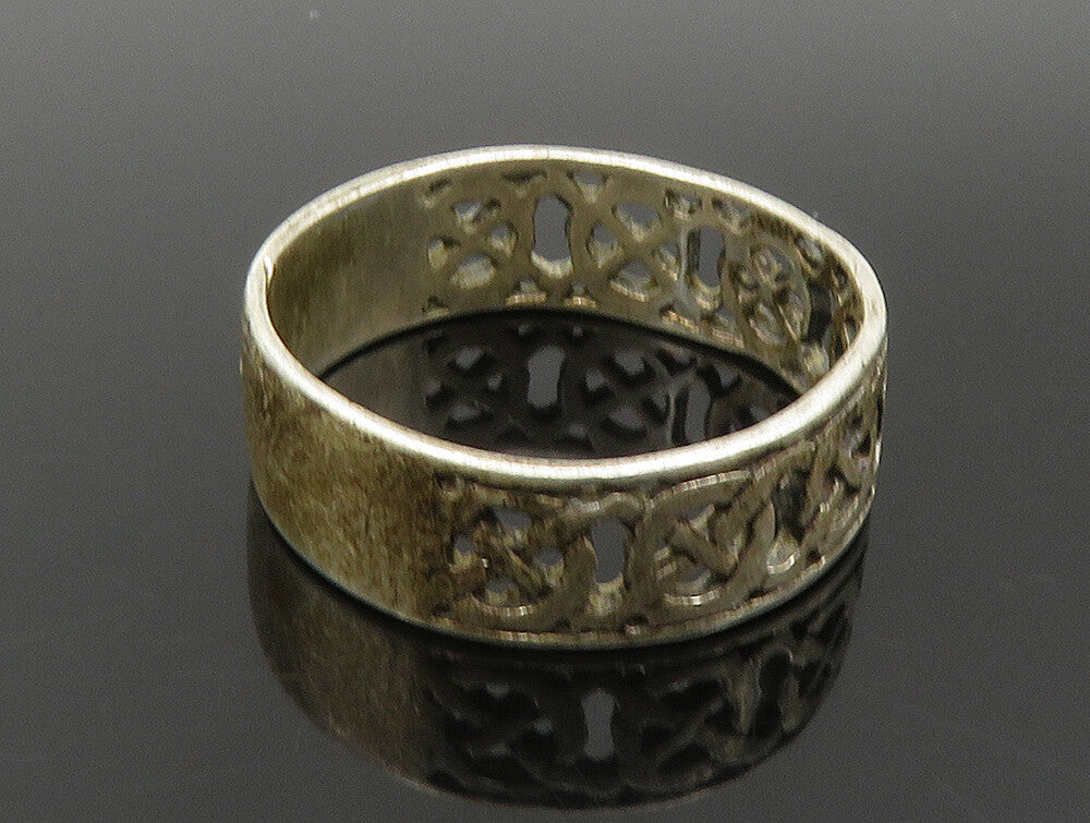 925 Sterling Silver  Vintage Celtic Knot Pattern Band Ring Sz 7.5  RG24035