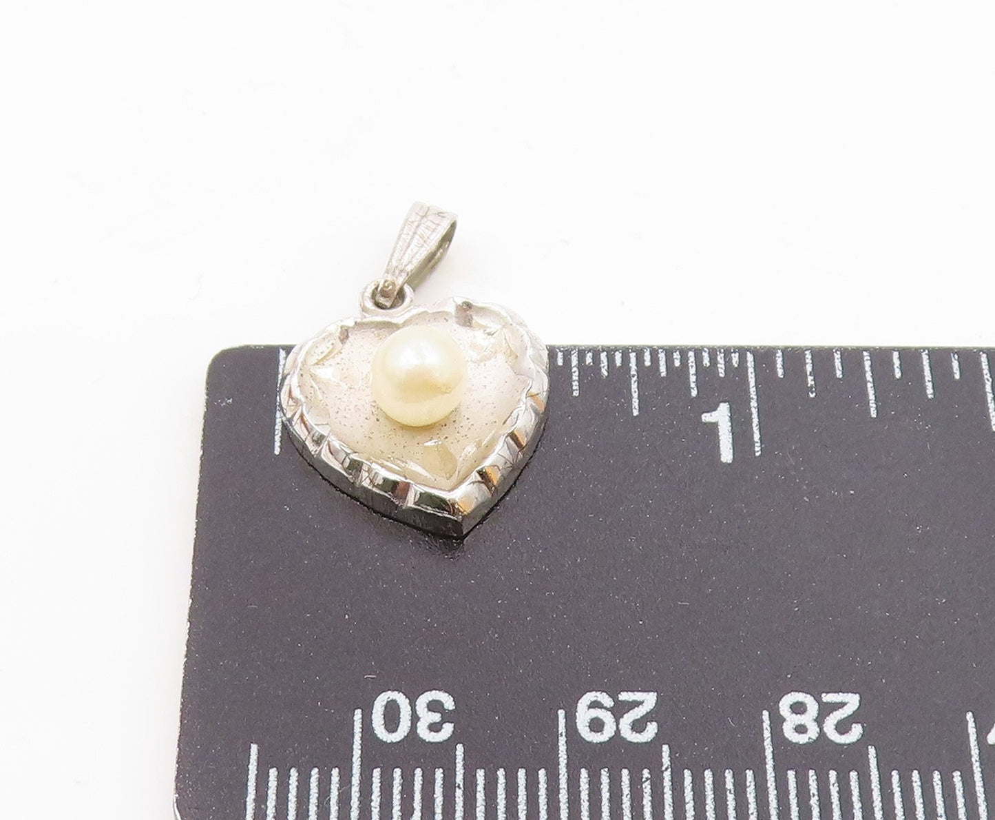 925 Sterling Silver  Vintage Cultured Pearl Concave Love Heart Pendant PT21154