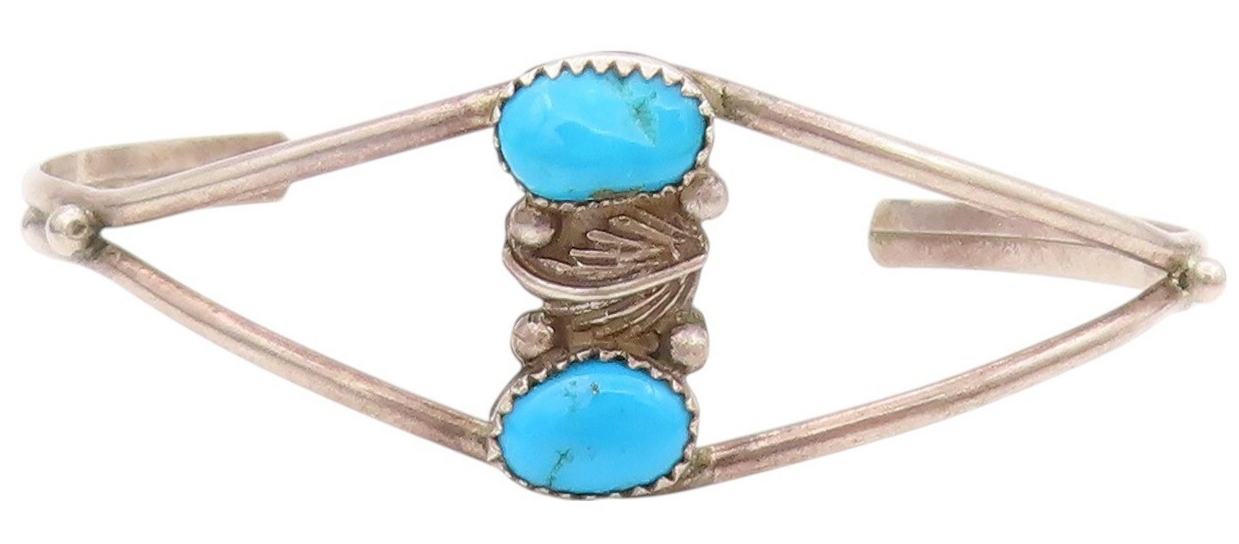 925 Sterling Silver Vintage Bracelet NAVAJO Cutout Oval Turquoise Cuff  BT11088