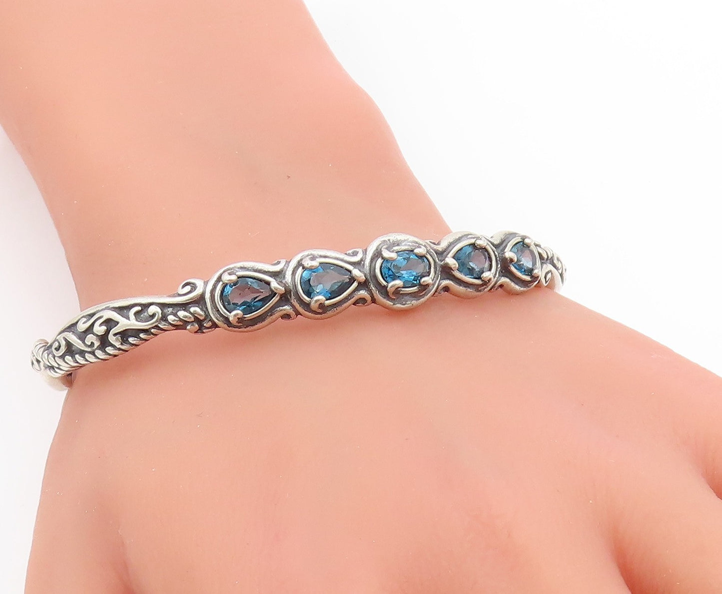 925 Sterling Silver Vintage Bracelet CAROLYN POLLACK Blue Topaz Cuff  BT11765