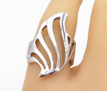 925 Sterling Silver  Shiny Polished Cutout Design Band Ring Sz 7.5  RG6774