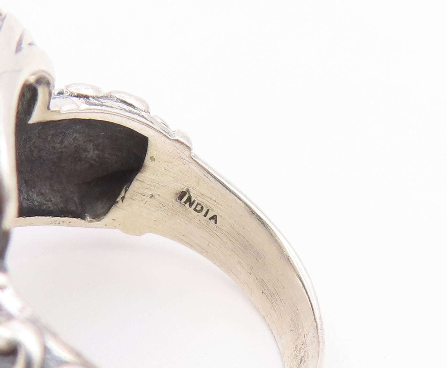 925 Sterling Silver Vintage Ring Faceted Moonstone Statement Band  Sz 8  RG36796