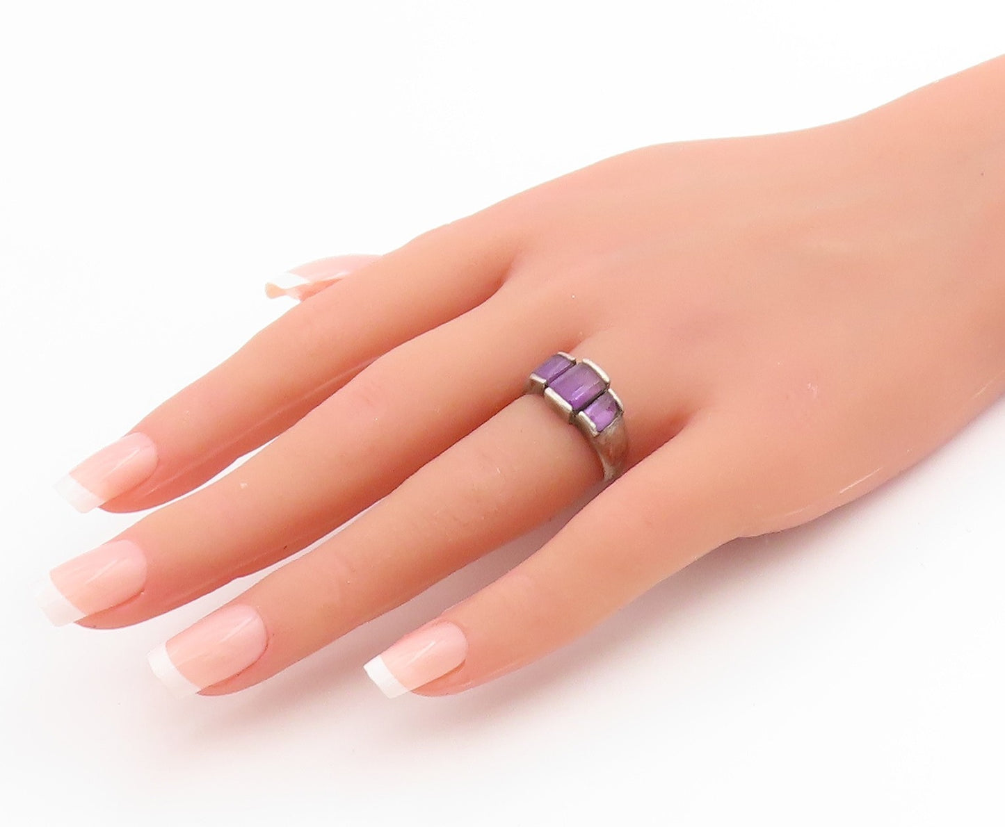 925 Sterling Silver Vintage Ring Three Stone Amethyst Dome Band  Sz 5.5  RG33845