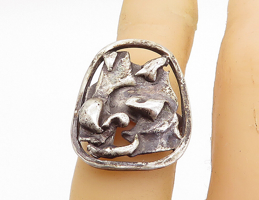 925 Sterling Silver  Vintage Modernist Sculpted Design Band Ring Sz 5  RG7356