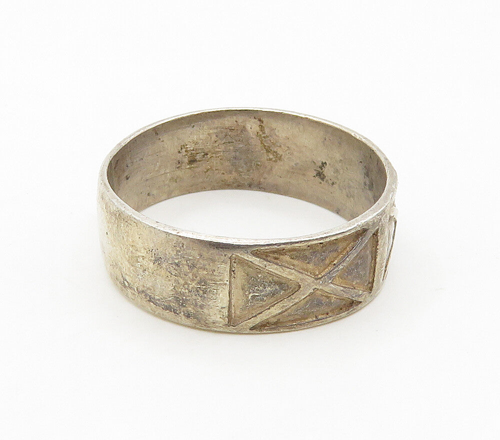 925 Sterling Silver  Vintage Dark Tone X Pattern Smooth Band Ring Sz 7 RG16884