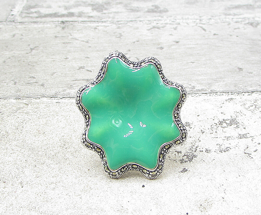925 Sterling Silver  Marcasite Over Green Enamel Floral Ring Sz 7.5  RG1939
