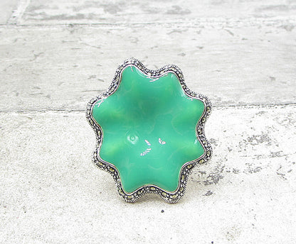 925 Sterling Silver  Marcasite Over Green Enamel Floral Ring Sz 7.5  RG1939