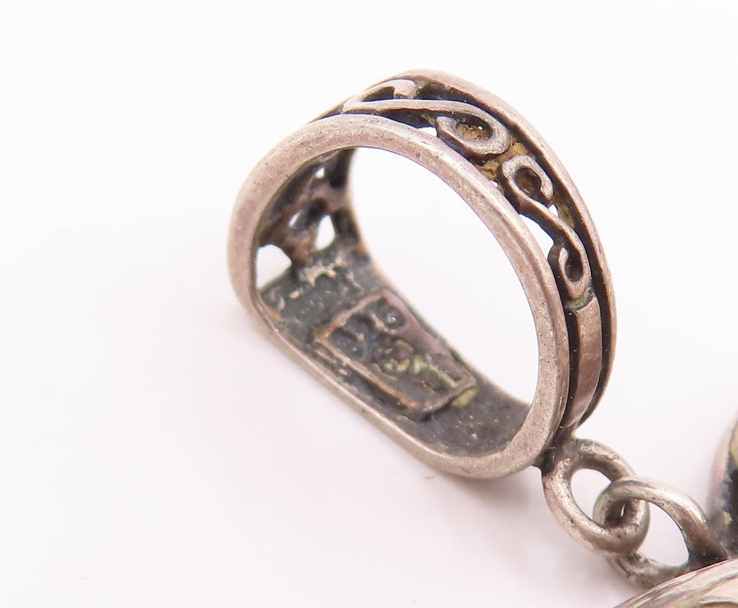 925 Sterling Silver Vintage Pendant Domed Swirly Carved Love Heart  PT23366