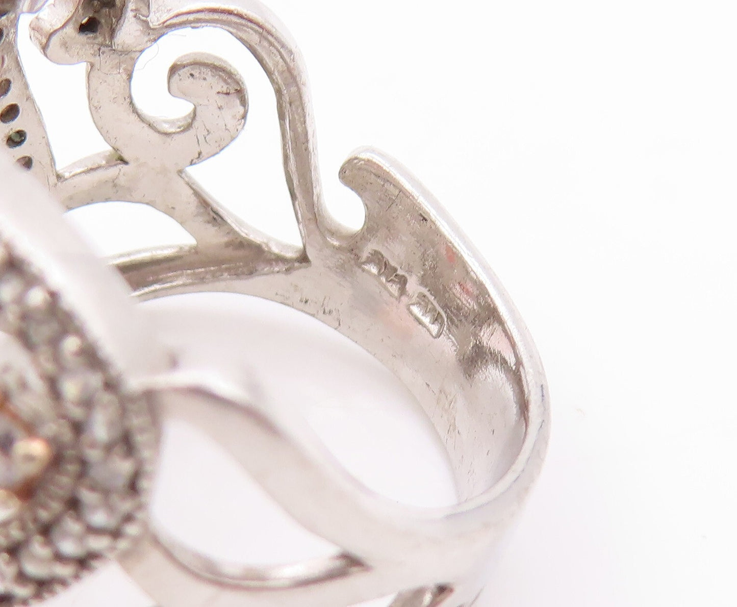 925 Sterling Silver Vintage Ring CZ Inlay Swirly Cutout Design  SZ 8  RG31985