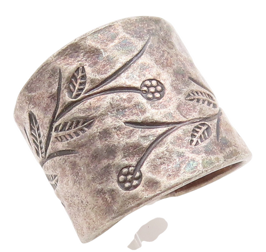 925 Sterling Silver Vintage Ring Floral Etched Hammered Band  Sz 6.5  RG36107