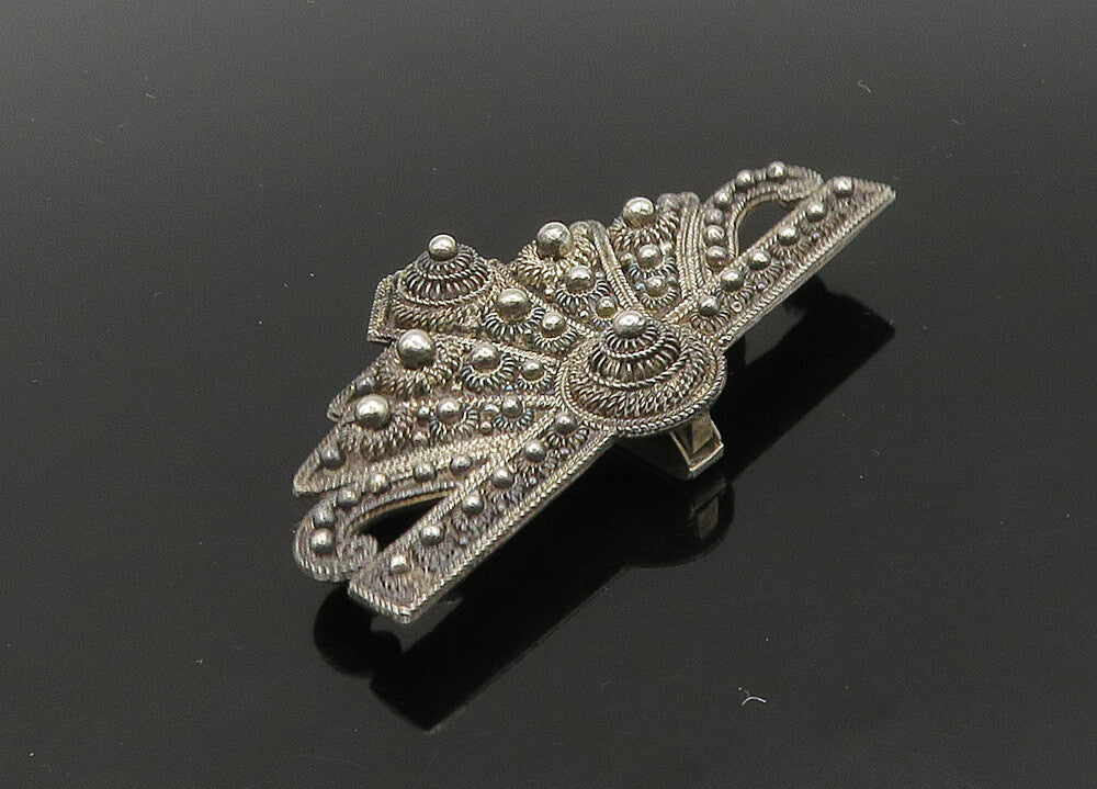 925 Sterling Silver  Vintage Dark Tone Ornate Twist Detail Clip  TR3120