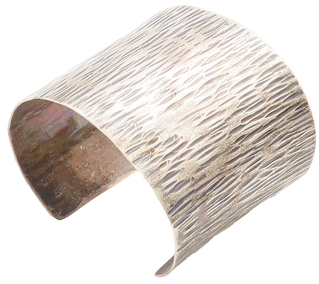 925 Sterling Silver Vintage Bracelet Designer Broad Etched Trunk Cuff  BT10307