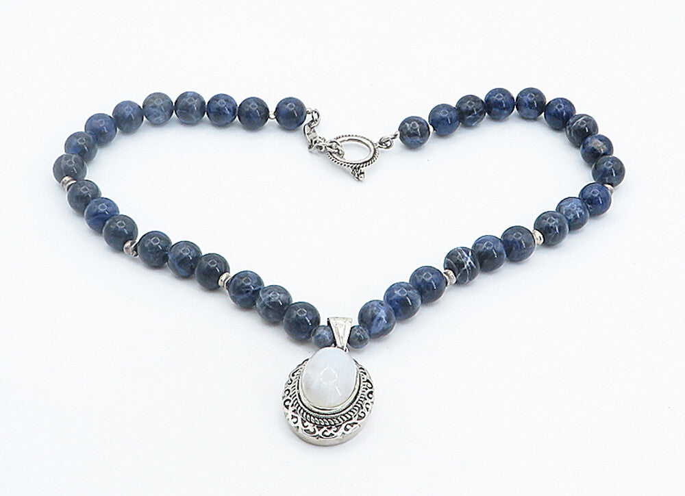 925 Sterling Silver  Vintage Moonstone & Sodalite Beaded Chain Necklace NE1211