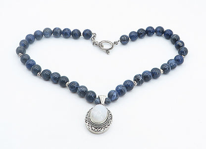 925 Sterling Silver  Vintage Moonstone & Sodalite Beaded Chain Necklace NE1211