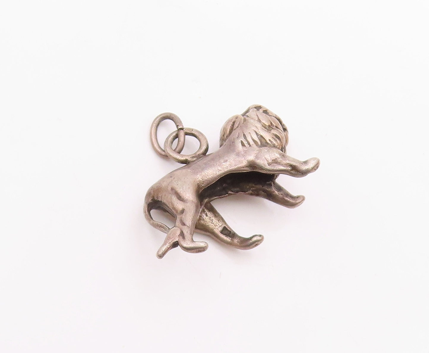 925 Sterling Silver  Vintage Sculptural Standing Lion Pendant  PT21371
