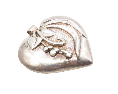 M.H. 925 Sterling Silver  Vintage Dark Tone Grape Vine Heart Pendant  PT7877