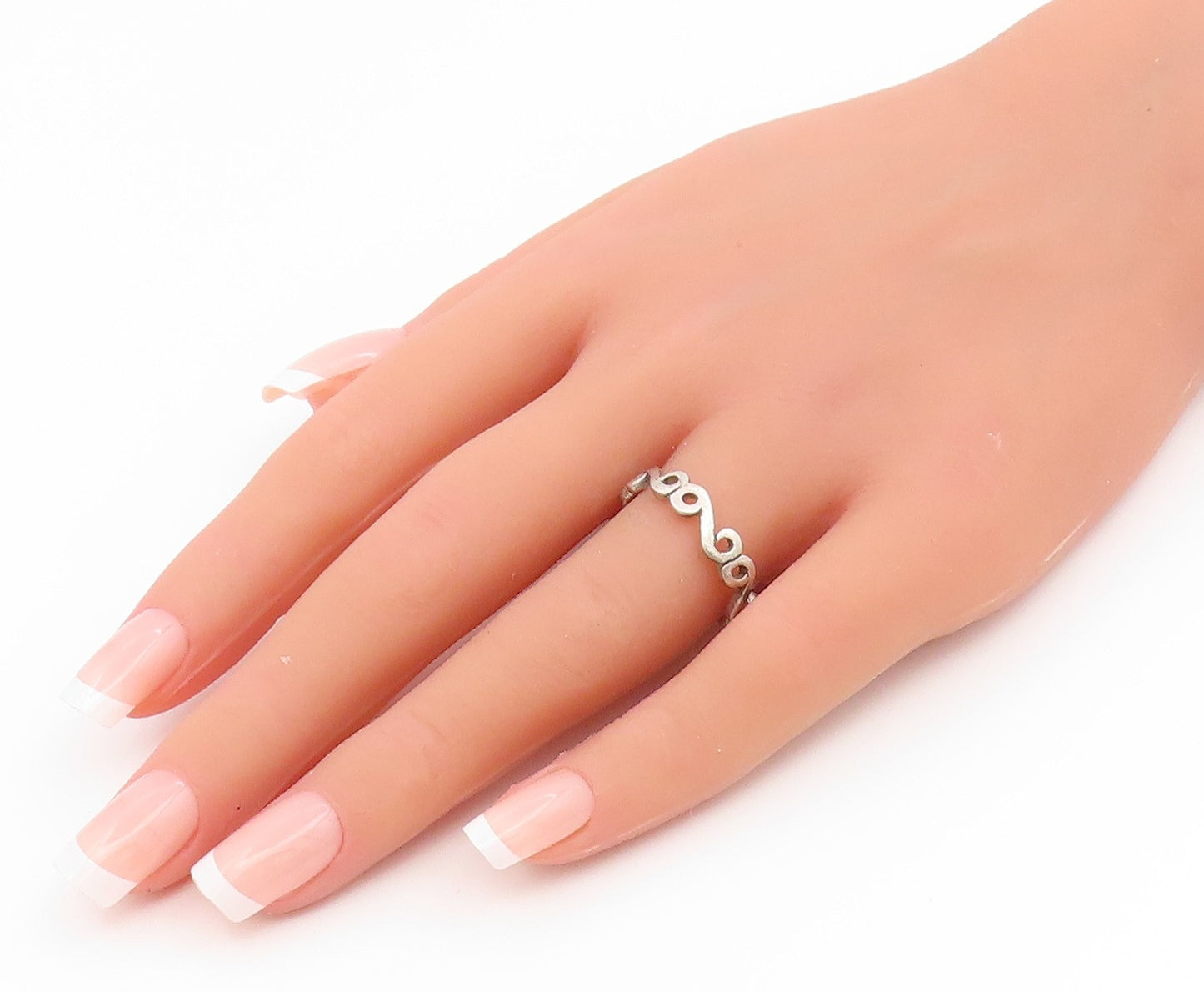 925 Sterling Silver Vintage Ring Minimalist Swirly Cutout Band  Sz 8  RG35162