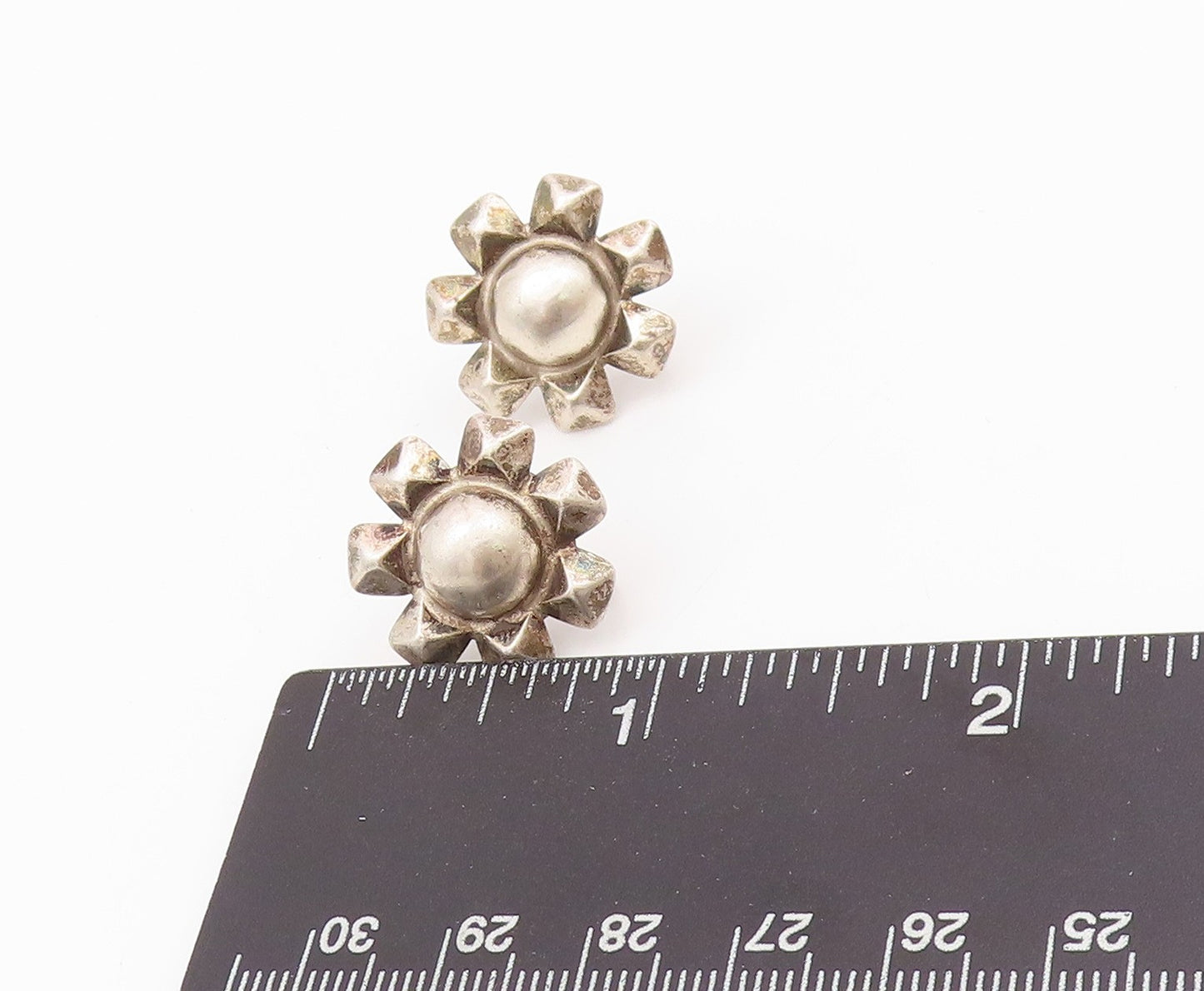 925 Sterling Silver Vintage Earrings Antique Design Puffed Flower EG13657