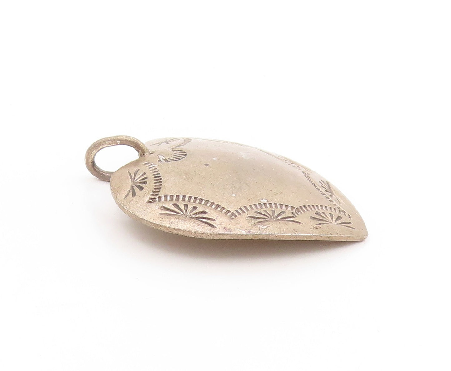 925 Sterling Silver Vintage Pendant Etched Tribal Floral Love Heart  PT25089