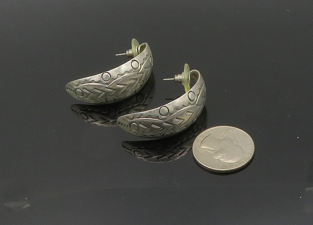 MEXICO 925 Sterling Silver  Vintage Etched Arrow Detail Drop Earrings  EG10025