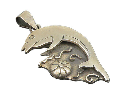 925 Sterling Silver  Vintage Leaping Dolphin Animal Motif Pendant  PT19218