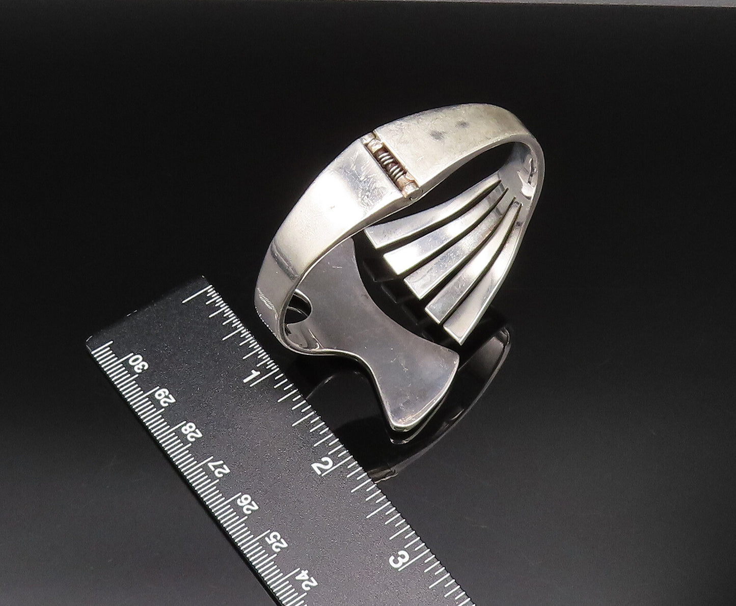 ALICIA MEXICO 925 Silver  Vintage Polished Double Tail Cuff Bracelet  BT9684