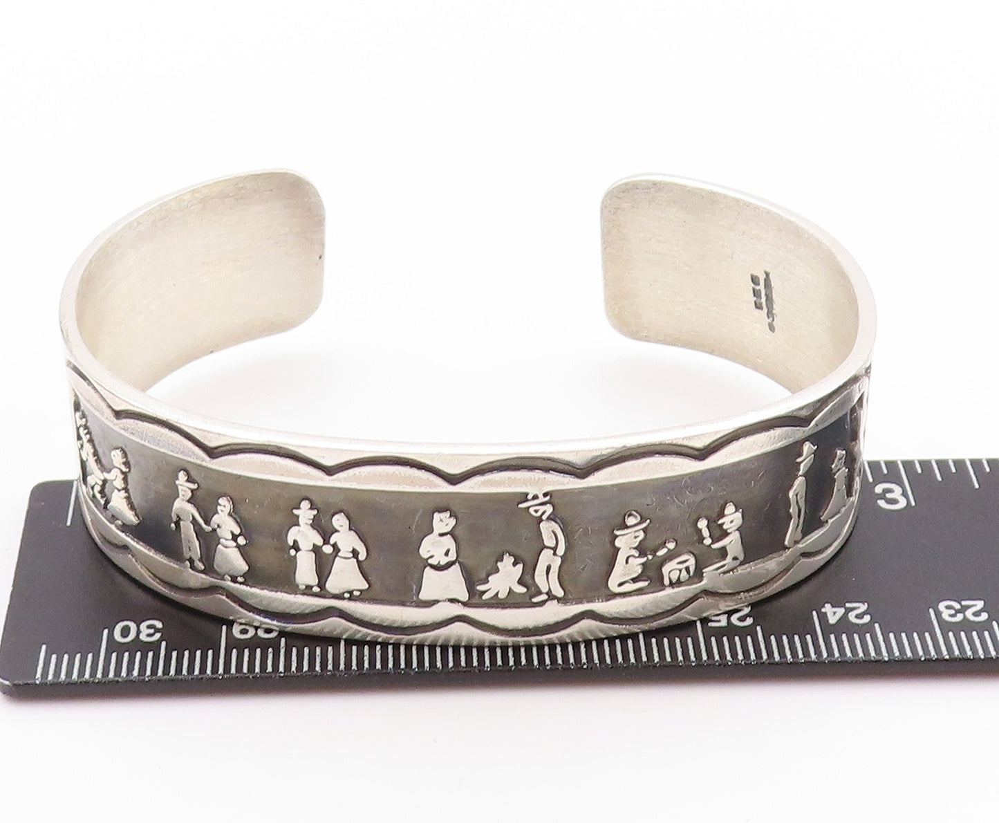 925 Sterling Silver Vintage Bracelet Country Life People Carved Cuff BT11223