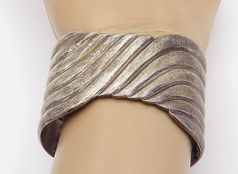 ZINA 925 Sterling Silver  Vintage Large Dark Tone Swirl Cuff Bracelet  BT1828