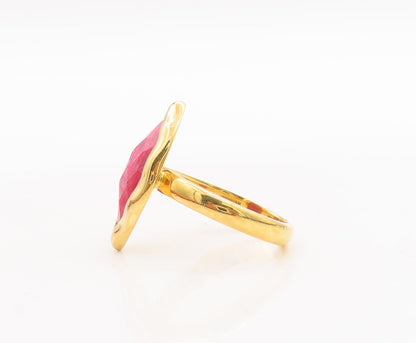925 Sterling Silver Vintage Ring Gold Plated Pink Gemstone  Sz 7  RG29394