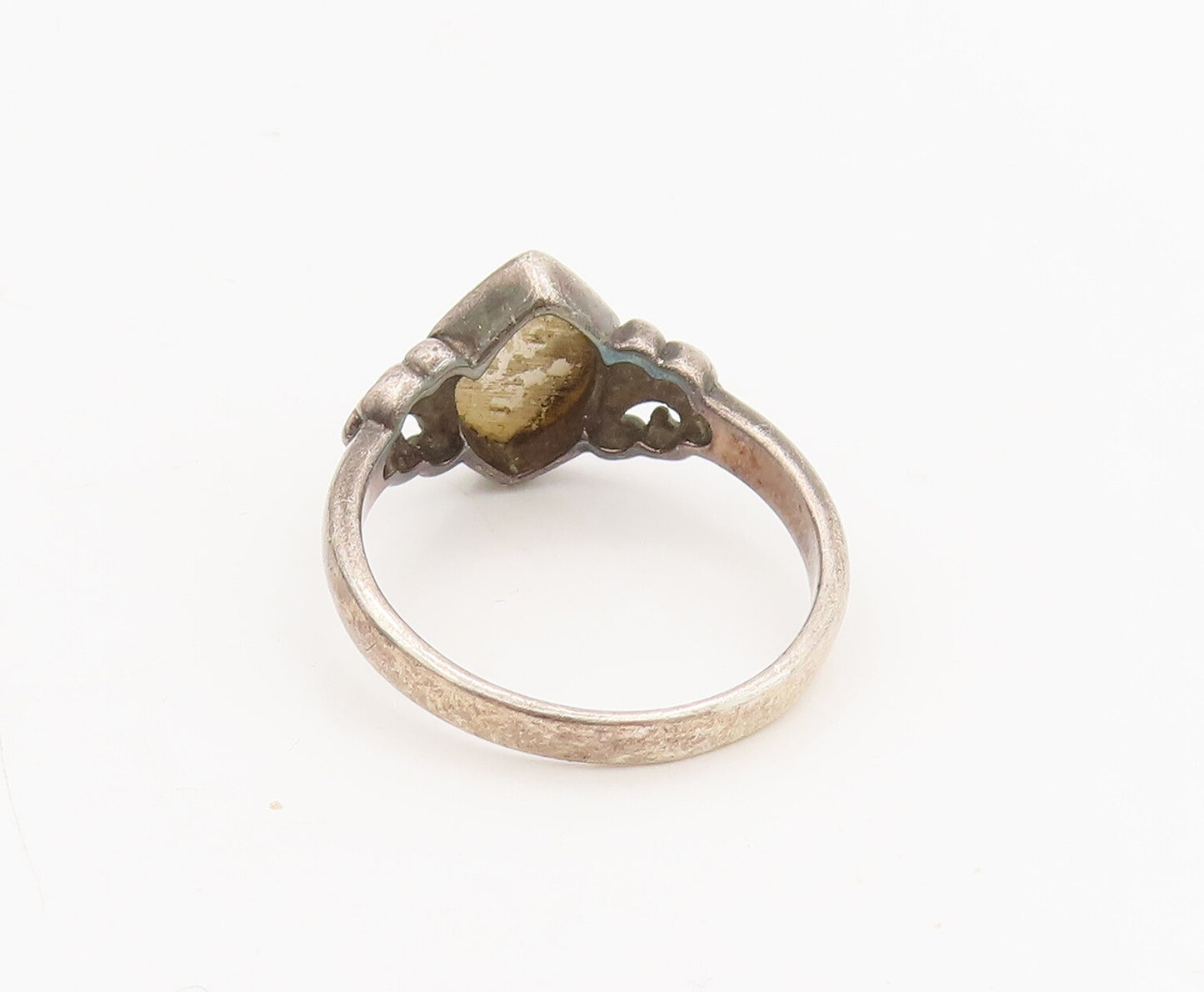 925 Silver  Vintage Minimalist Carved Mother Of Pearl Ring Sz 8.75  RG27025