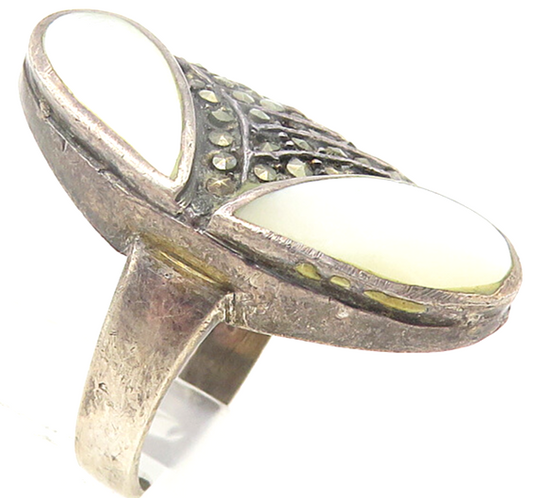 925 Silver  Vintage Mother Of Pearl & Marcasite Cocktail Ring Sz 5  RG10873