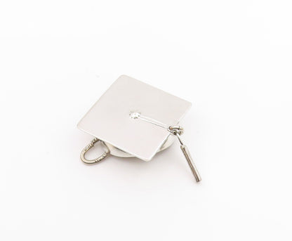 BEAU 925 Sterling Silver  Vintage Shiny Graduation Cap Pendant  PT17348