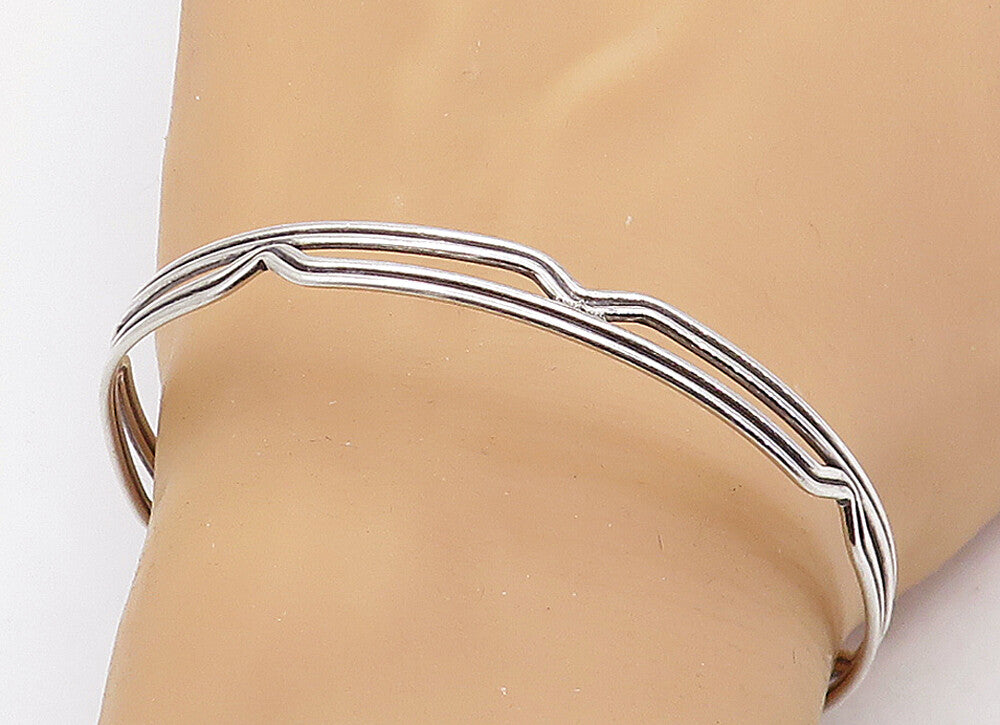 925 Sterling Silver  Vintage Shiny Open Design Round Bangle Bracelet  BT2314