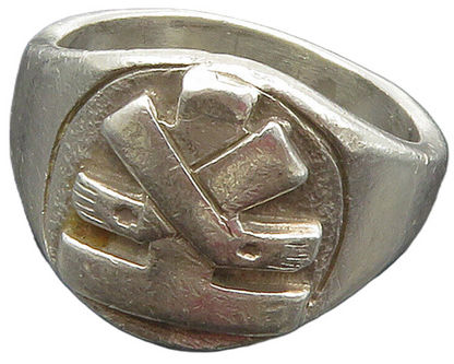 925 Sterling Silver  Vintage Shiny Raised Hockey Band Ring Sz 8.5  RG15288