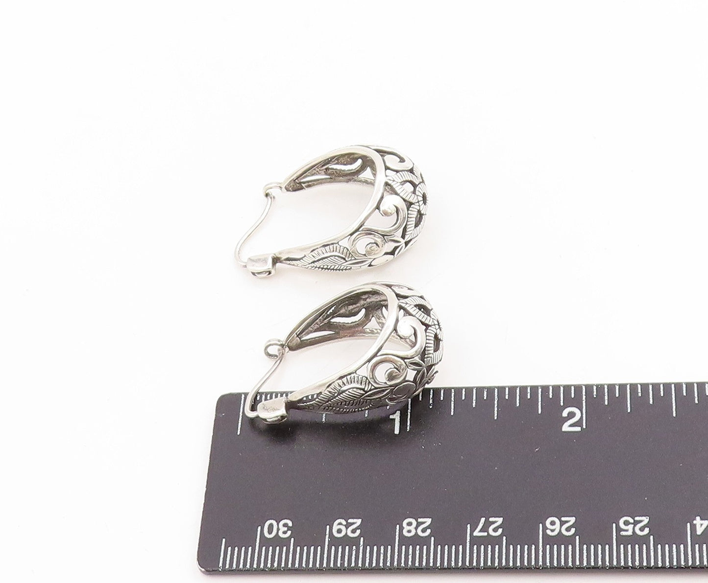 925 Sterling Silver Vintage Earrings Swirly Floral Petal Cut Out Hoops  EG13782